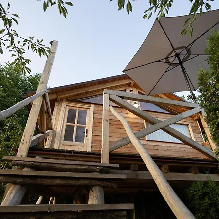 Ptaci בית נופש *